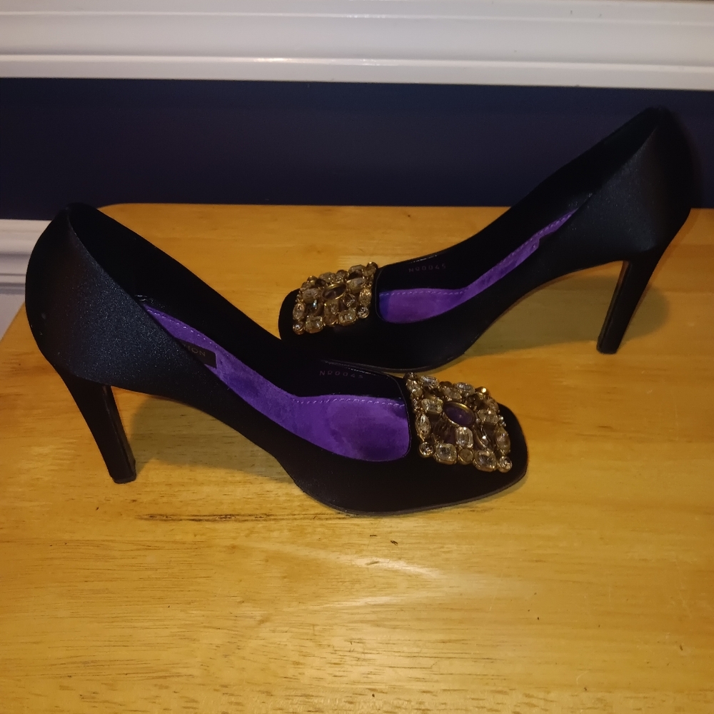 Louis Vuitton Satin Rhinestone Heels Size 37 1/2 - Picture 3 of 6